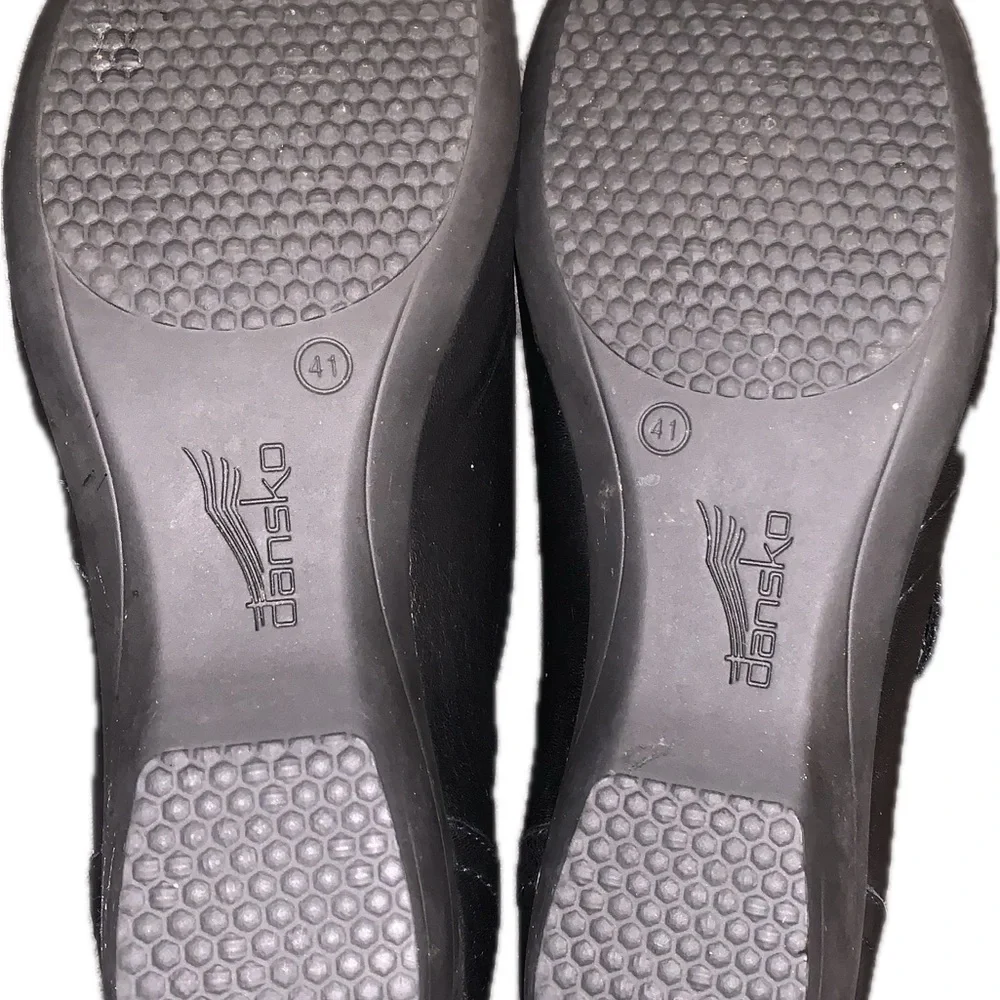 Dansko stylish black